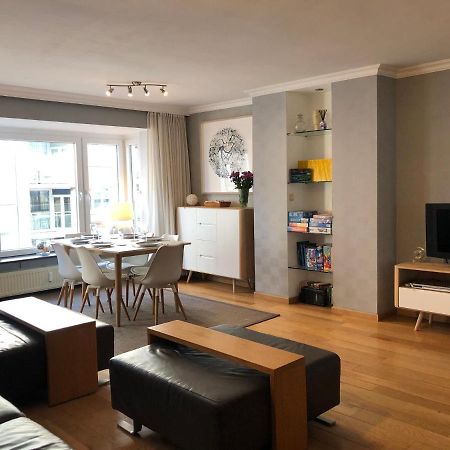 Modern Apartment At 2 Steps From Beach Oostende Bagian luar foto