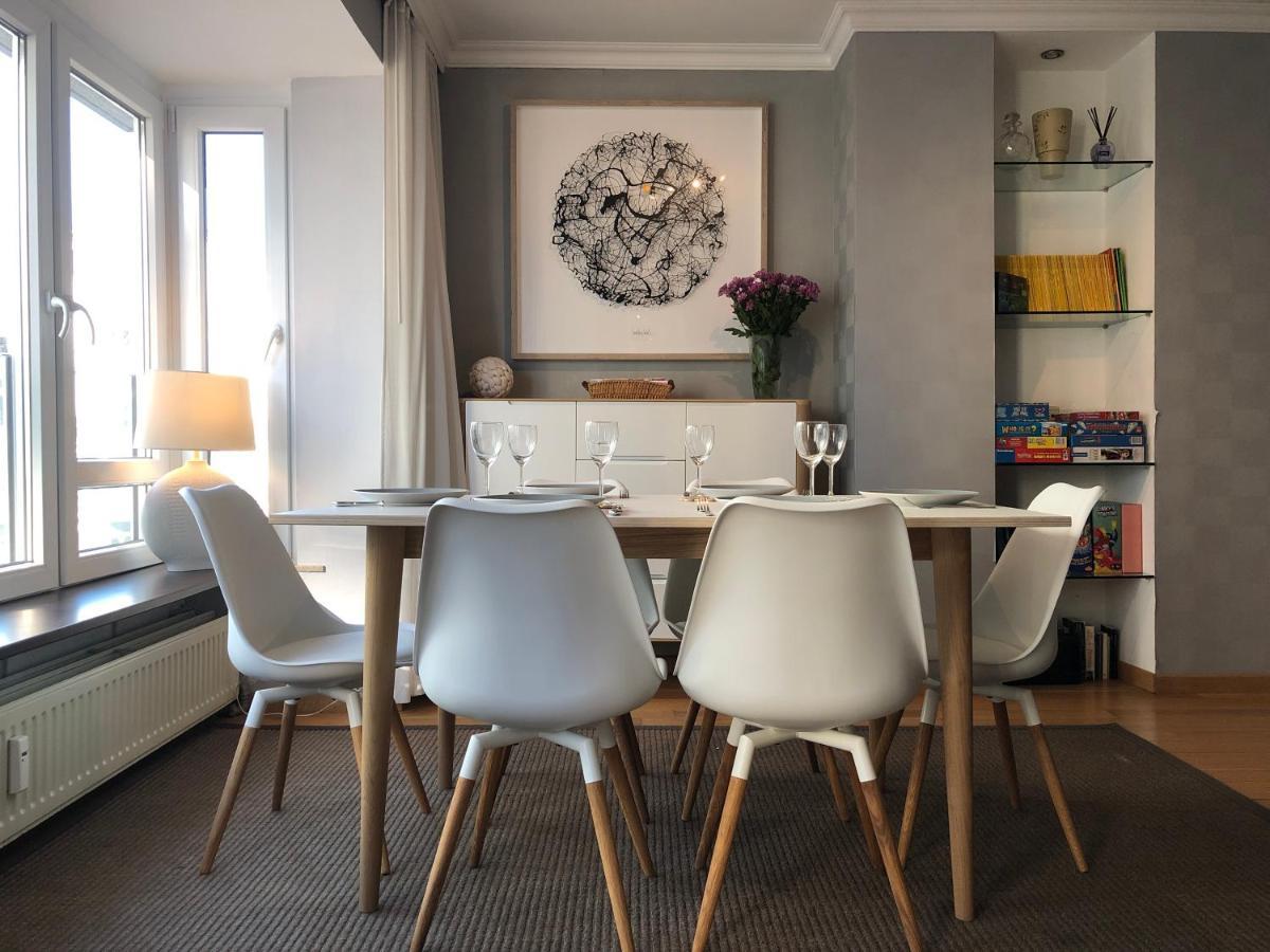Modern Apartment At 2 Steps From Beach Oostende Bagian luar foto