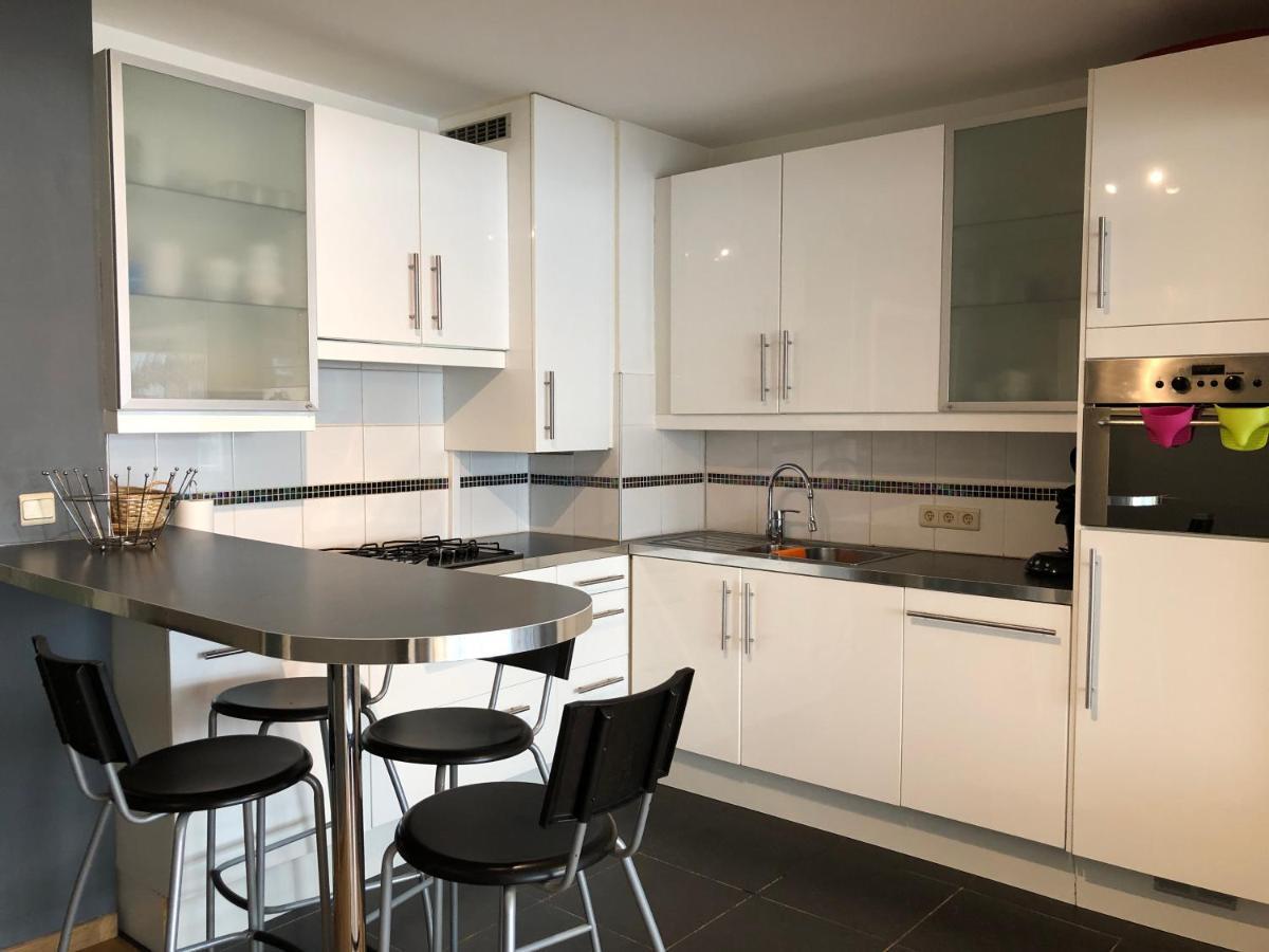 Modern Apartment At 2 Steps From Beach Oostende Bagian luar foto